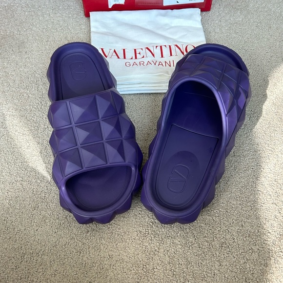 Valentino Garavani rubber slides, NIB main image 10